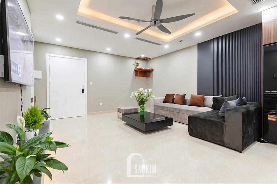 Đồ nội thất bố trí gọn gàng giúp căn hộ luôn rộng thoáng