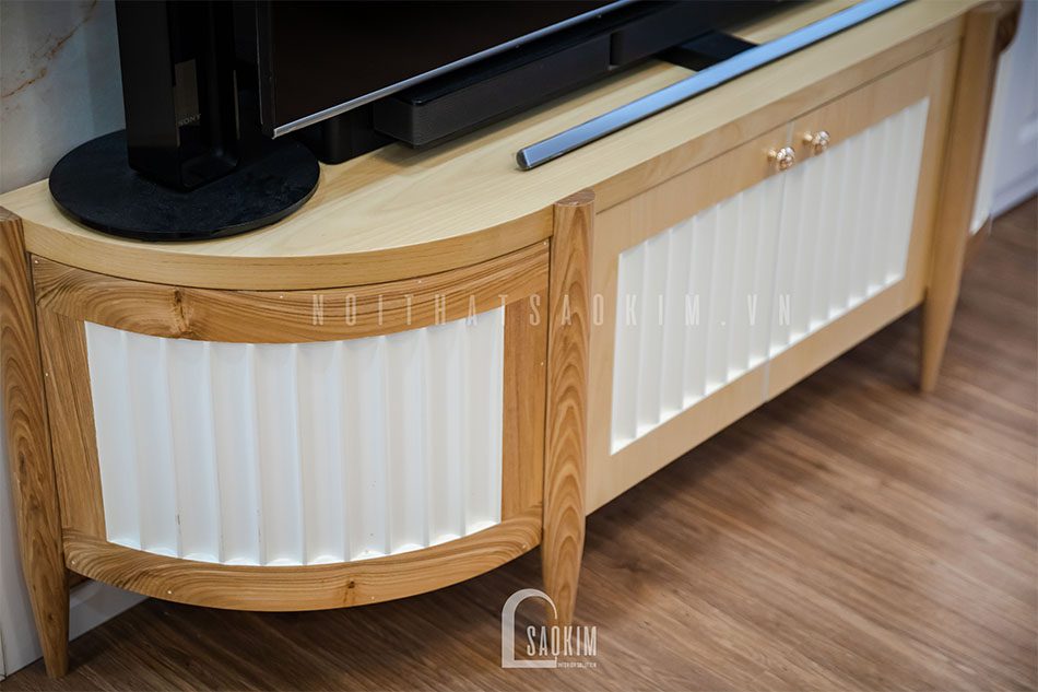 Thi công nội thất phòng khách căn hộ phong cách Tân Cổ Điển dự án Le Grand Jardin Sài Đồng, mỗi món đồ nội thất đều được chăm chút kỹ lưỡng