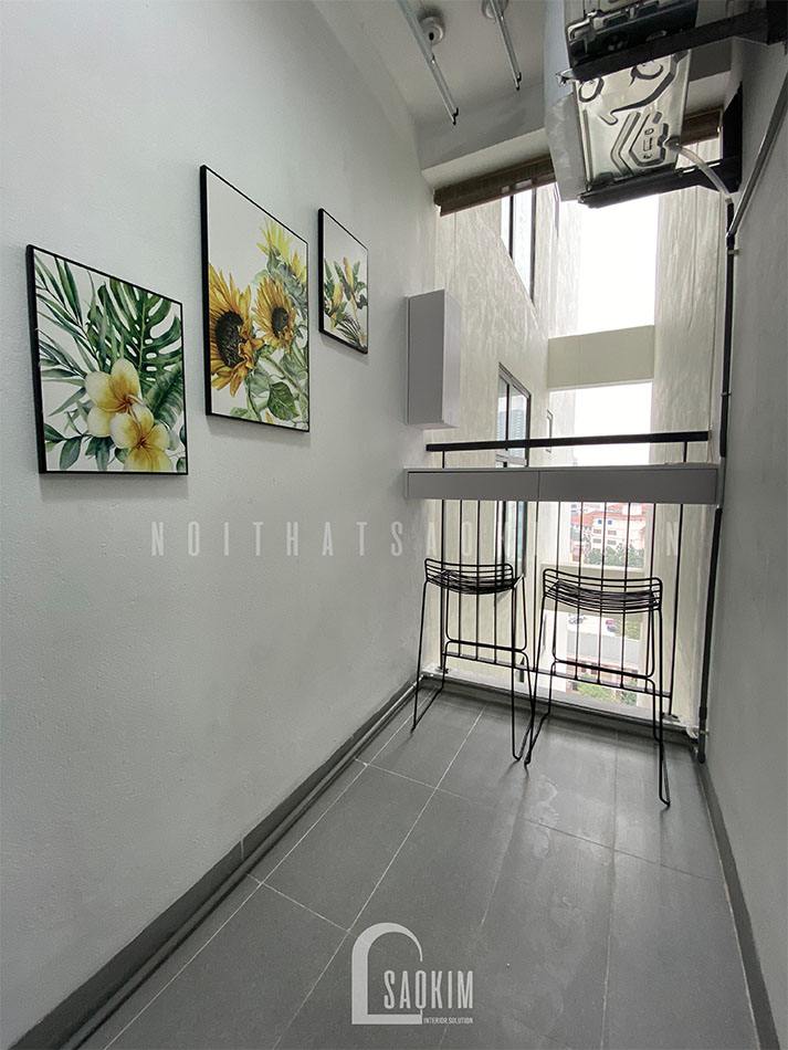 Thiết kế thi công nội thất logia chung cư mang vẻ đẹp hiện đại, có bàn bar ngồi thư giãn, ngắm cảnh